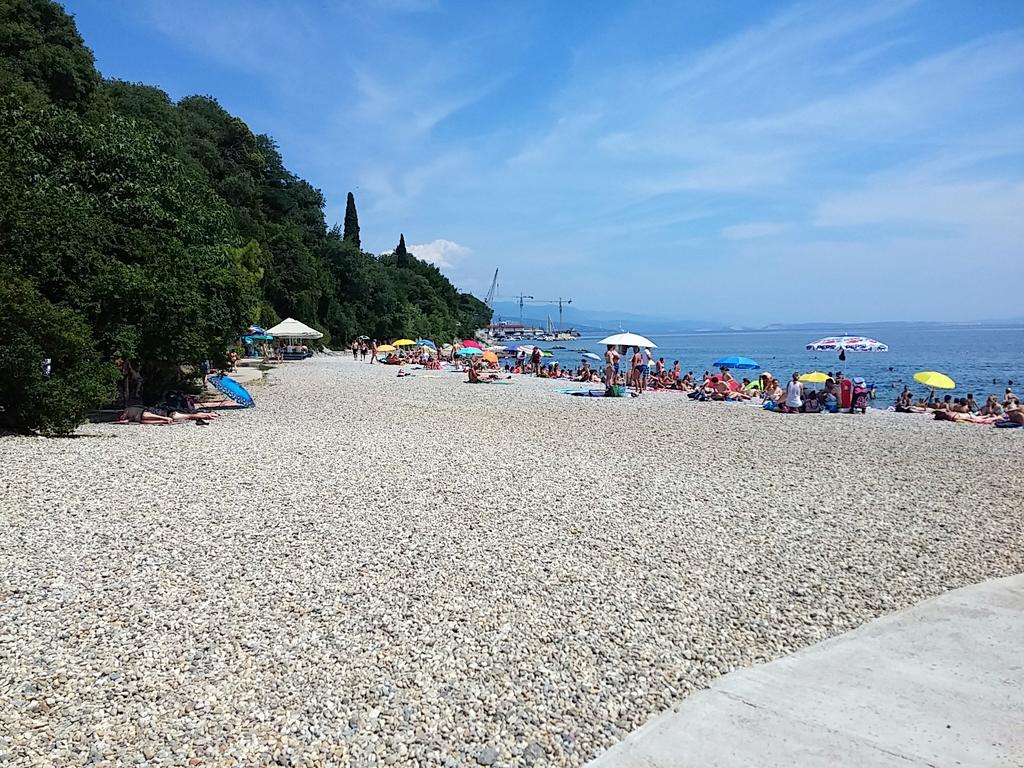 Apartment Anita Near Kantrida Beach Fiume Esterno foto